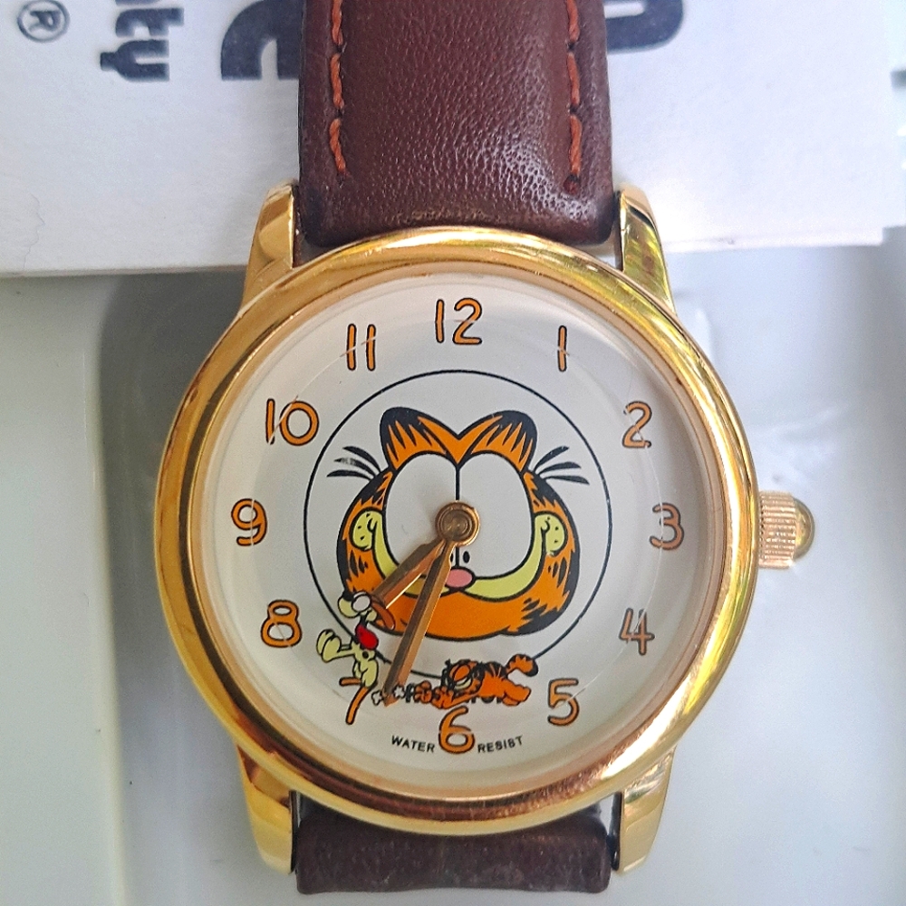 Vintage Armitron Garfield watch